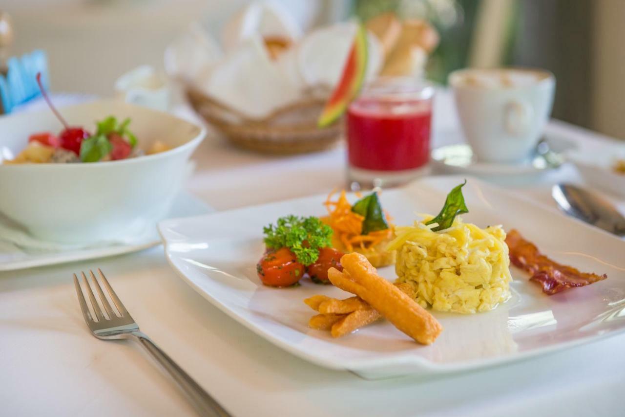 Angkor Sivutha Suites By Alfa Siem Reap Ngoại thất bức ảnh