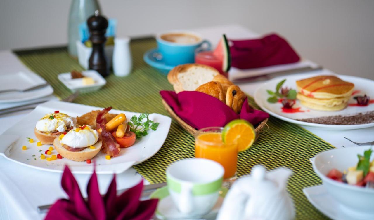 Angkor Sivutha Suites By Alfa Siem Reap Ngoại thất bức ảnh
